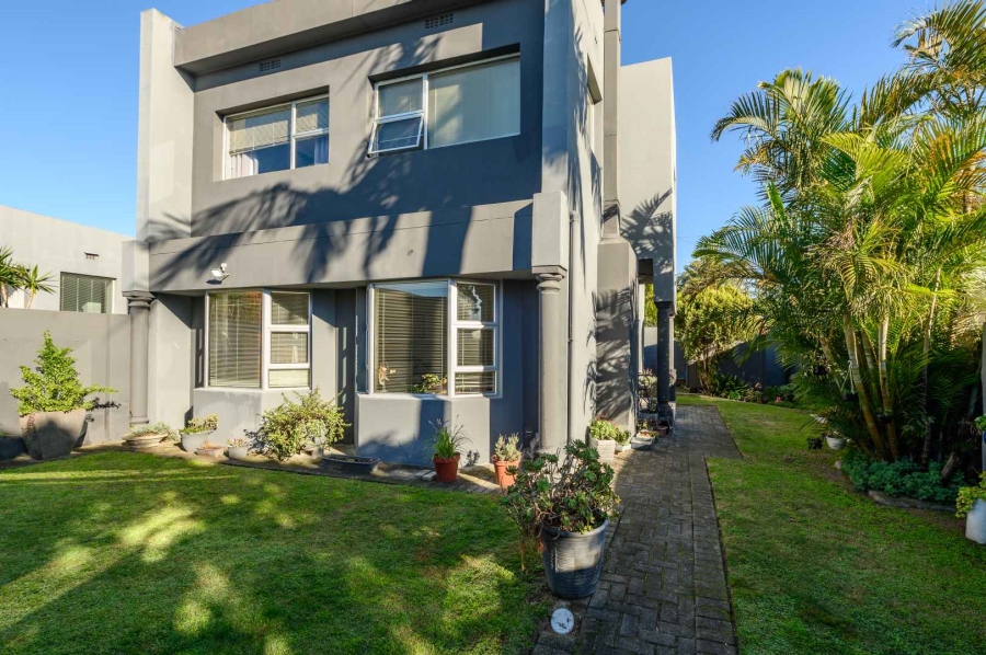 6 Bedroom Property for Sale in Lorraine Eastern Cape